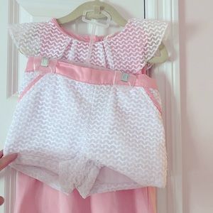 Pink 2 piece dressy short set. Never worn. Size 4T. NWOT.